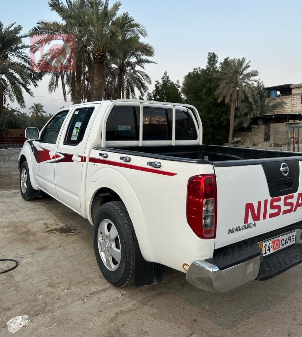 نيسان نافارا